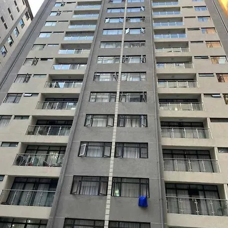 Elegant 1 Bed Apartment Near Yaya Centre With Gym Nairobi Exterior photo