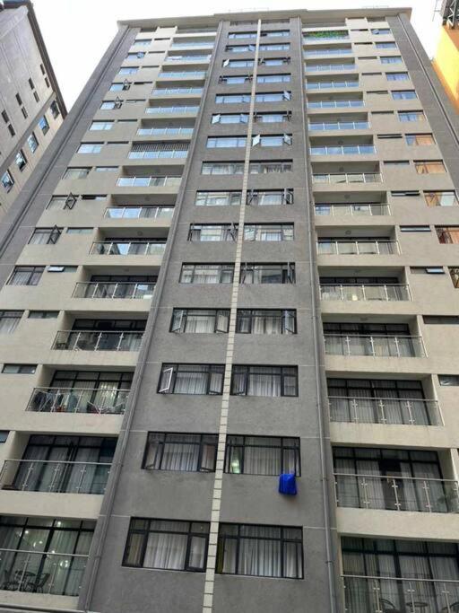 Elegant 1 Bed Near Yaya Centre With Gym Nairobi